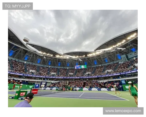 上海网球队在杯赛中的实力展现与战术分析全景解读 上海网球队在杯赛中的实力展现与战术分析全景解读