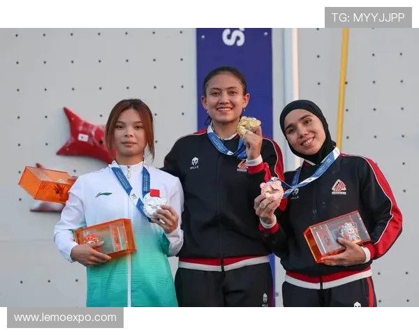 成都攀岩队以82分稳居攀岩联赛积分榜首位展现强劲实力