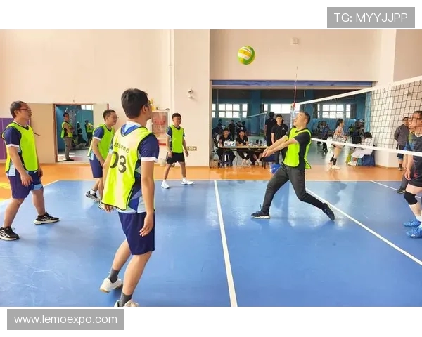 深圳排球队的战术控制与技术分析探讨排球热点新视角 深圳排球队的战术控制与技术分析探讨排球热点新视角