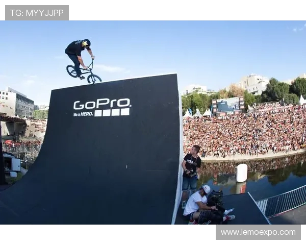 西安极限运动队边路渗透战术分析及其成败得失探讨