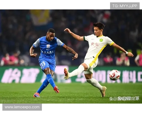 上海申花与北京国安激战在即球迷期待精彩对决与激情时刻