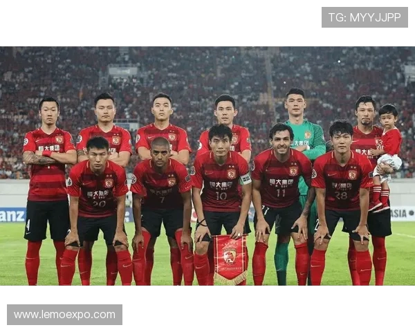 恒大与人和全场对决精彩回顾与赛后分析深入探讨球队表现与战术布局 恒大与人和全场对决精彩回顾与赛后分析深入探讨球队表现与战术布局