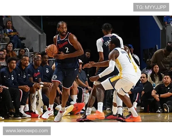 科怀伦纳德在NBA的辉煌历程与未来展望分析 科怀伦纳德在NBA的辉煌历程与未来展望分析