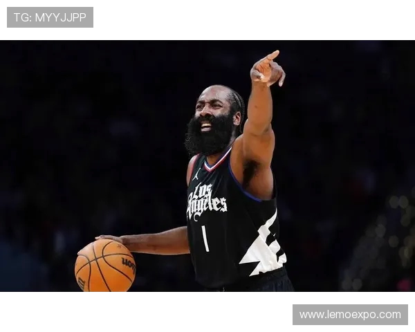 詹姆斯哈登的篮球传奇之路与未来发展展望 詹姆斯哈登的篮球传奇之路与未来发展展望