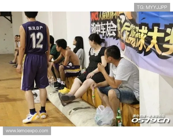 赛后分析:深圳篮球队与杭州篮球队心理素质对决的深度剖析 赛后分析:深圳篮球队与杭州篮球队心理素质对决的深度剖析